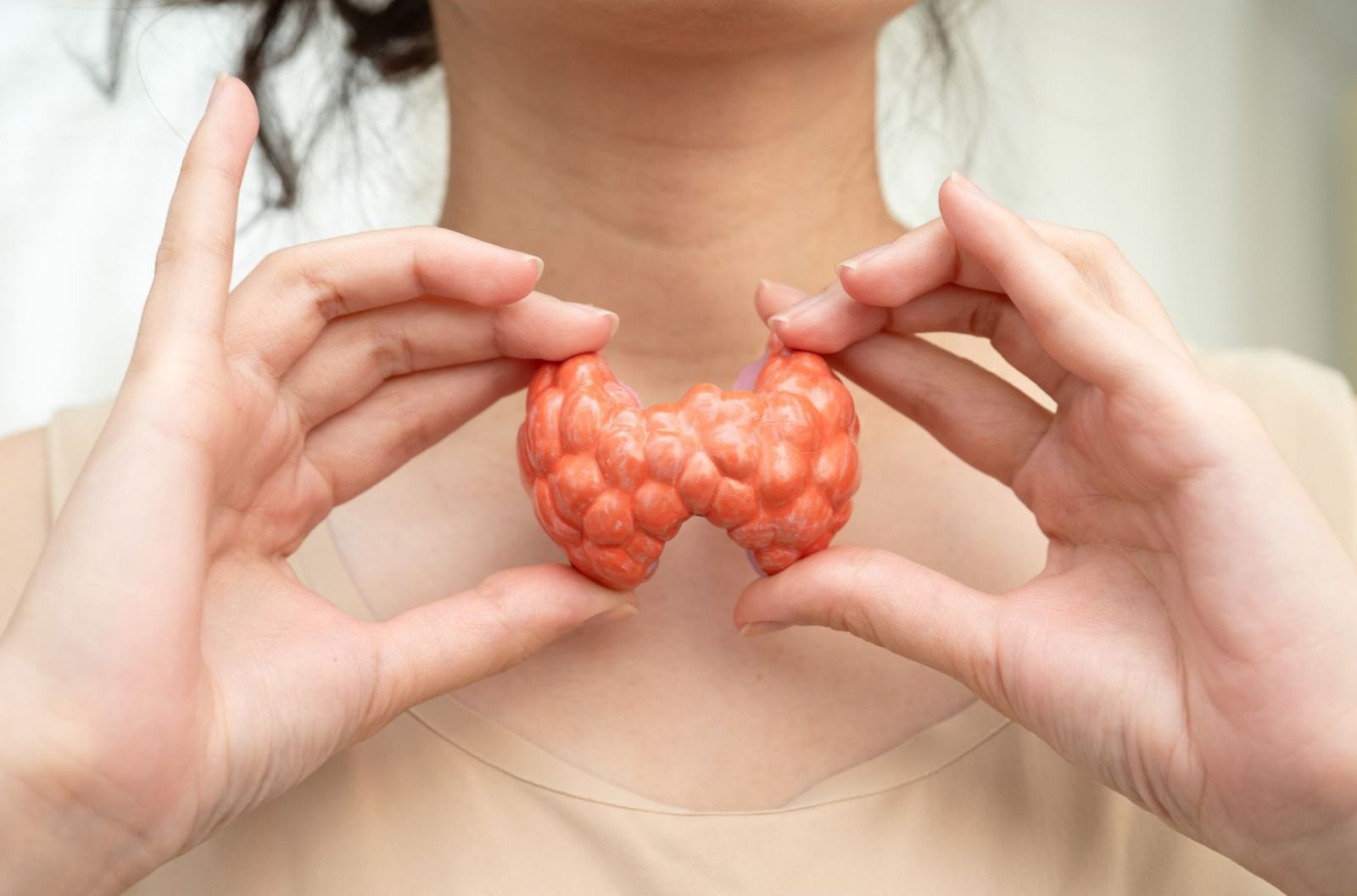Tuyến giáp và mãn kinh dễ nhầm lẫn