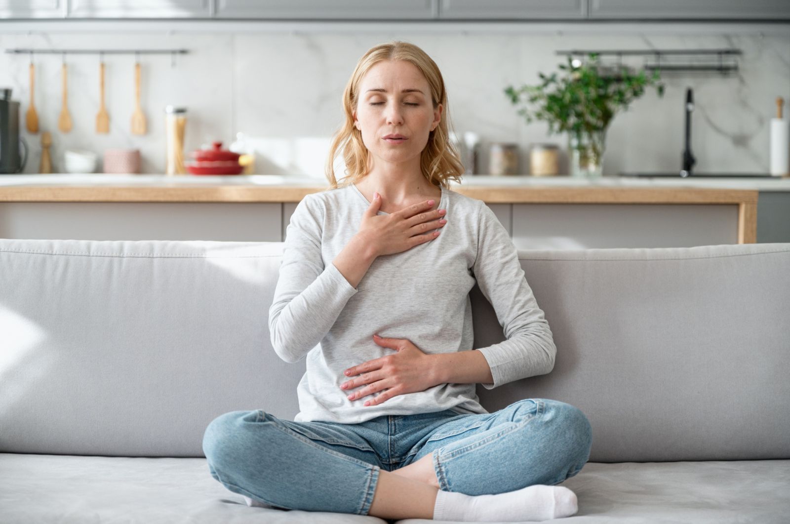 Cải thiện Hội Chứng Tiền Mãn Kinh