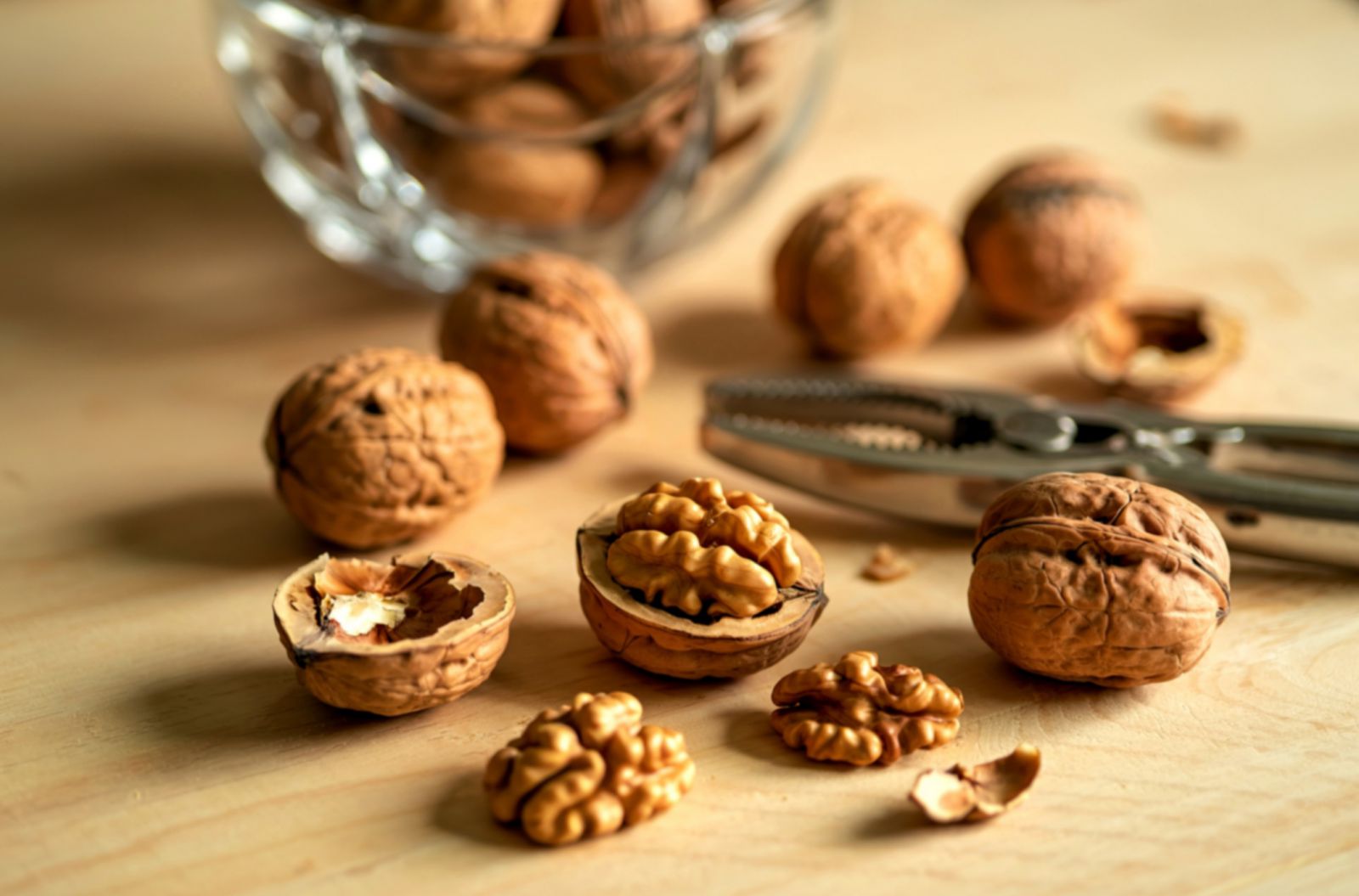 Hạt óc chó - nuôi dưỡng nội tiết và trái tim