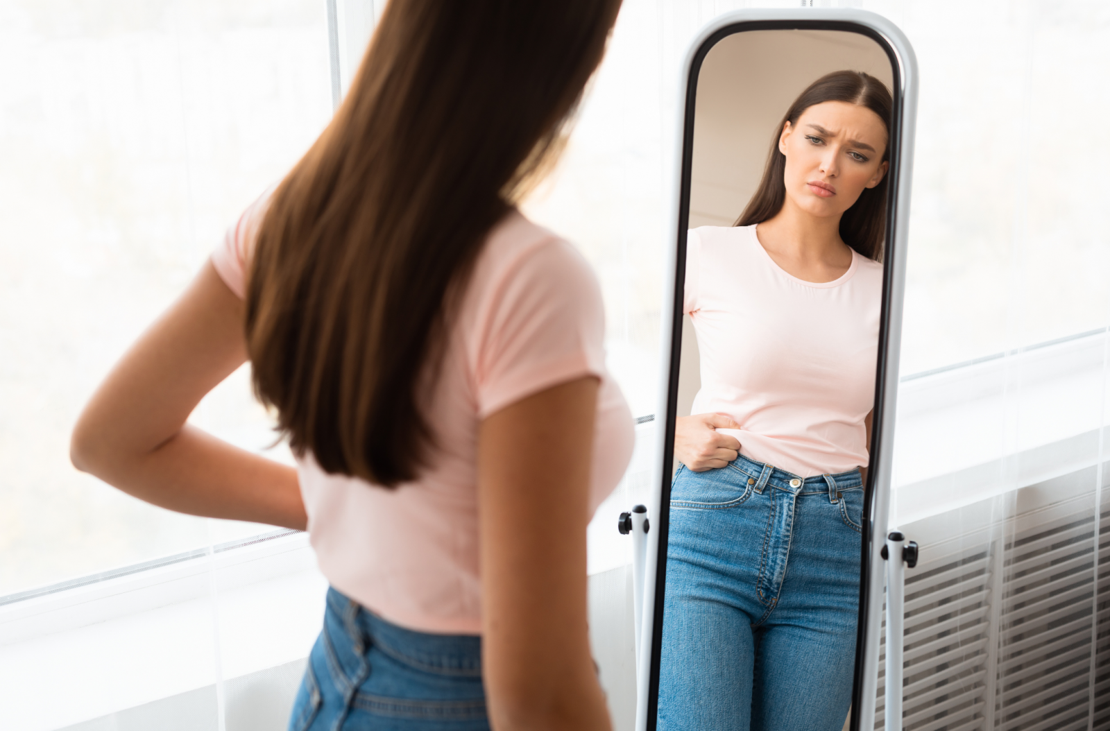Dễ tăng cân và khó kiểm soát cảm giác thèm ăn